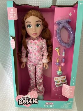 Avery Be My Bestie Pink Spa Set Doll